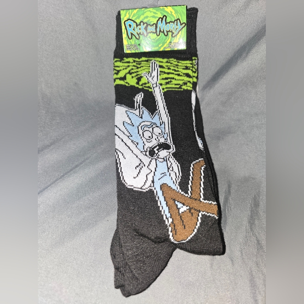Rick and Morty socks 2 pairs nwt